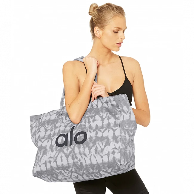 картинка Alo Shopper Tote магазин Одежда+ являющийся официальным дистрибьютором в России 