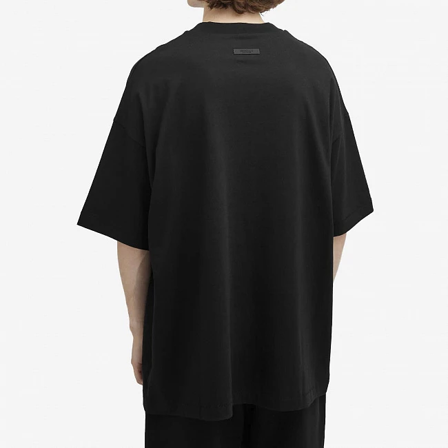 картинка Fear of God Essentials Jersey Crewneck Tee Black магазин Одежда+ являющийся официальным дистрибьютором в России 
