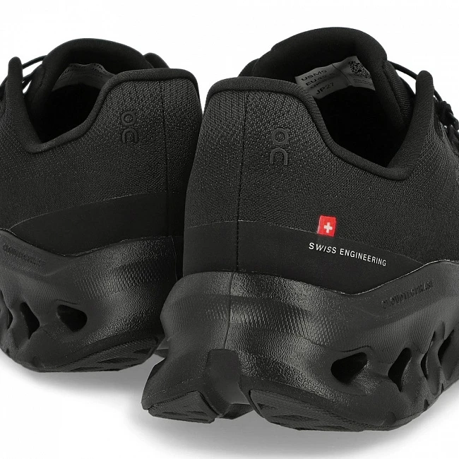 картинка ON Running Cloudtilt Black Eclipse магазин Одежда+ являющийся официальным дистрибьютором в России 