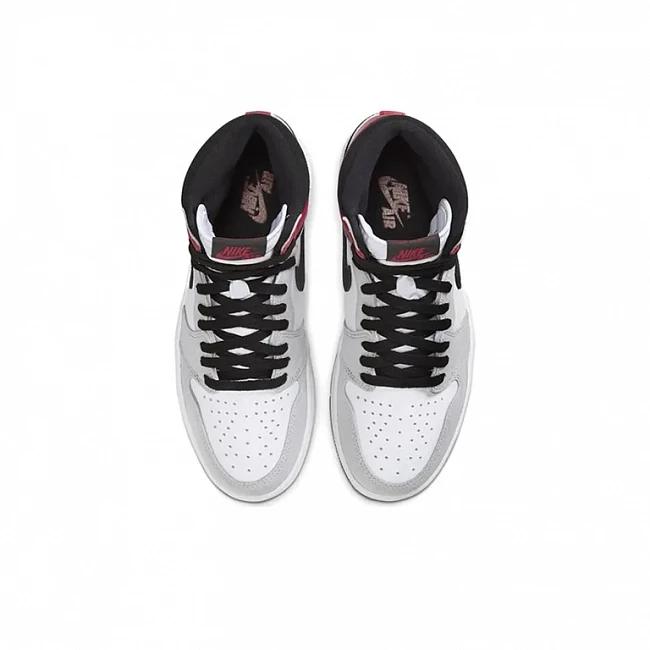 картинка Nike Air Jordan 1 Retro High OG "Light Smoke Grey" магазин Одежда+ являющийся официальным дистрибьютором в России 