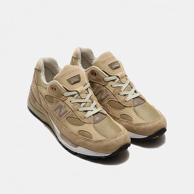 New Balance 992 Tan