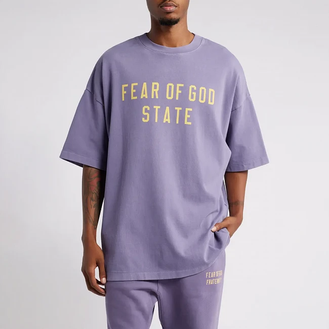 картинка Футболка Fear of God Essentials Purple магазин Одежда+ являющийся официальным дистрибьютором в России 