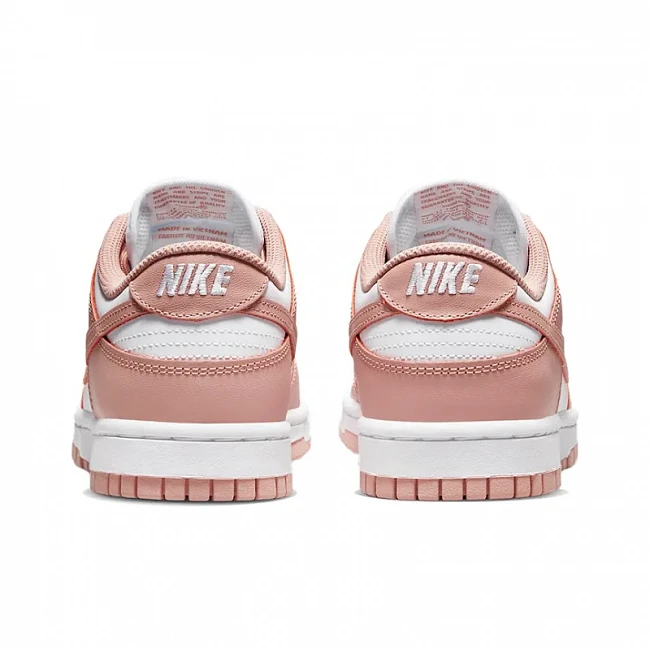картинка Nike Dunk Low WMNS "Rose Whisper" магазин Одежда+ являющийся официальным дистрибьютором в России 