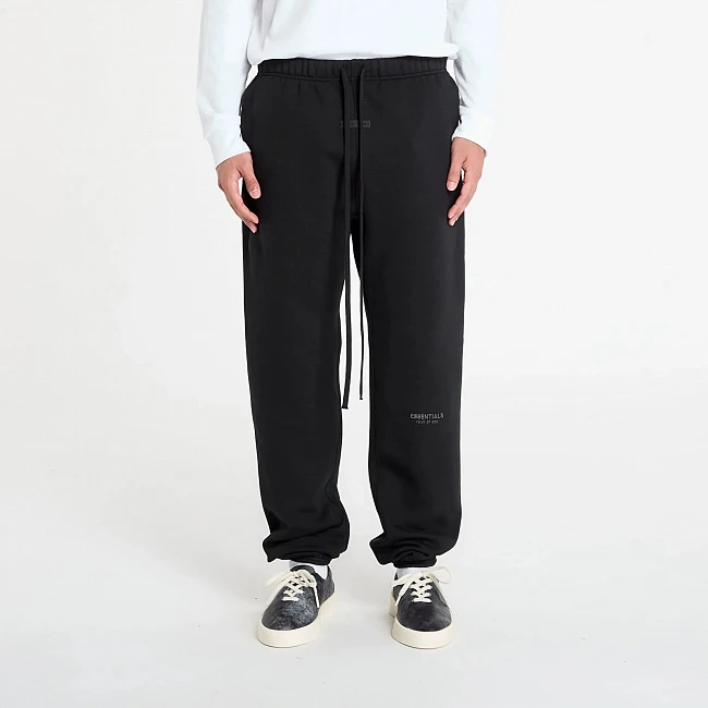 картинка Fear of God Essentials Vintage Sweatpant Jet Black магазин Одежда+ являющийся официальным дистрибьютором в России 