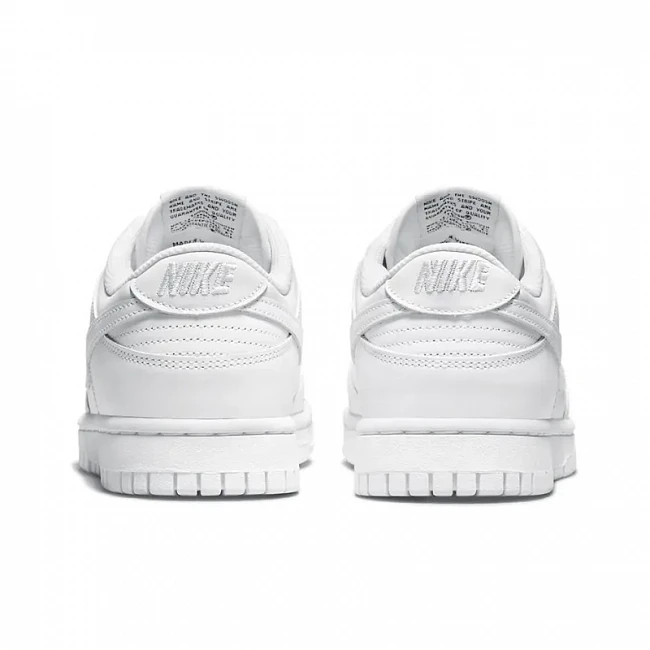 картинка Nike Dunk Low "Triple White" магазин Одежда+ являющийся официальным дистрибьютором в России 