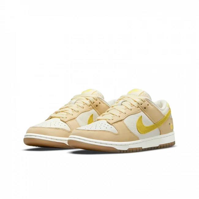 картинка Nike Dunk Low WMNS "Lemon Drop" магазин Одежда+ являющийся официальным дистрибьютором в России 