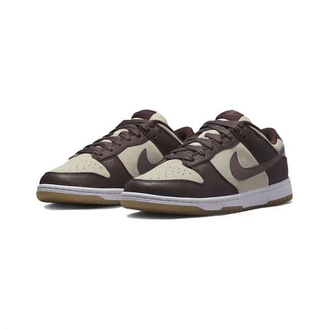 картинка Nike Dunk Low WMNS "Plum Eclipse" магазин Одежда+ являющийся официальным дистрибьютором в России 