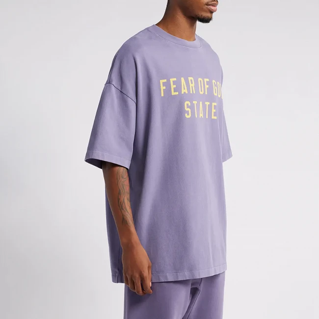 картинка Футболка Fear of God Essentials Purple магазин Одежда+ являющийся официальным дистрибьютором в России 