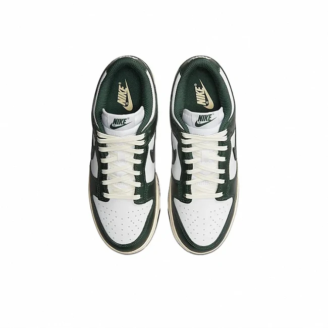 картинка Nike Dunk Low Vintage Green магазин Одежда+ являющийся официальным дистрибьютором в России 