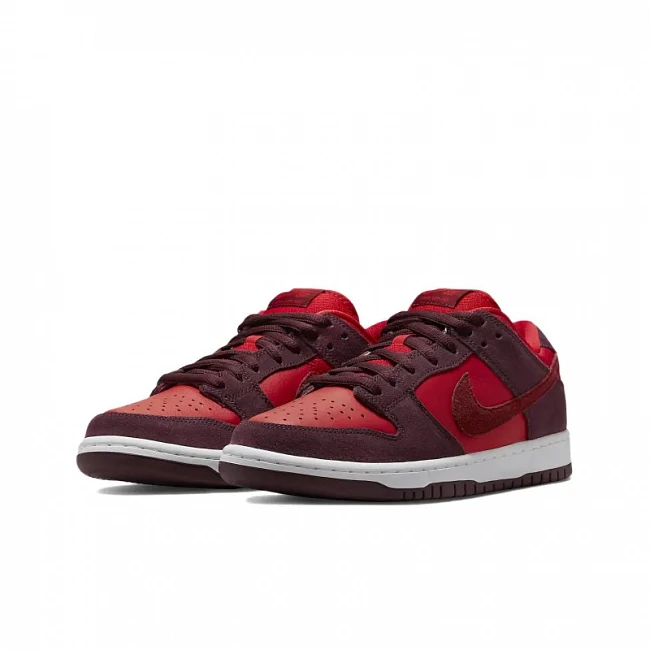 картинка Nike Dunk SB Low "Cherry" магазин Одежда+ являющийся официальным дистрибьютором в России 
