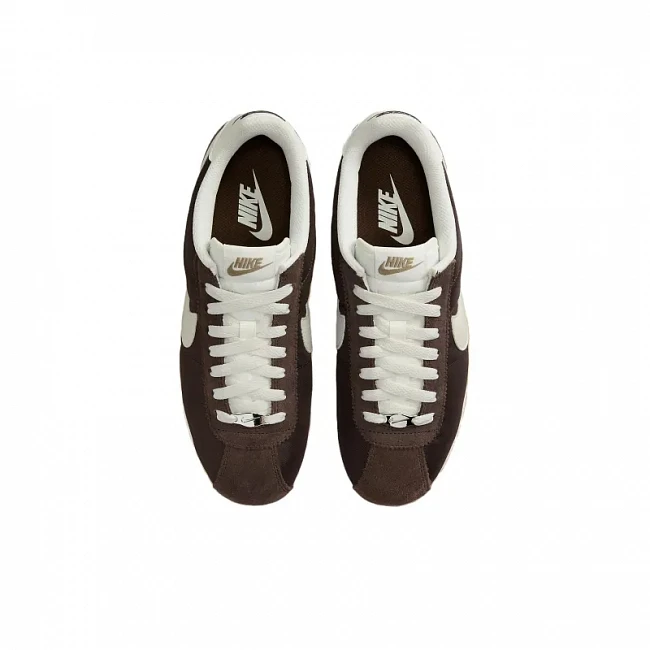 картинка Nike Cortez Baroque Brown магазин Одежда+ являющийся официальным дистрибьютором в России 