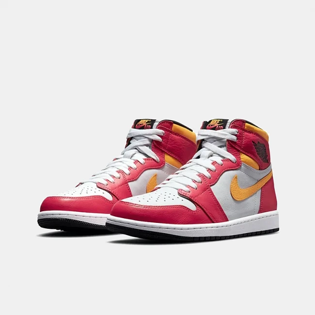 картинка Nike Air Jordan 1 Retro High OG Light "Fusion Red" магазин Одежда+ являющийся официальным дистрибьютором в России 