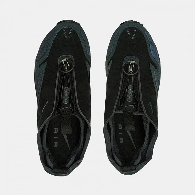 Nike Air Max SNDR GORE-TEX — Black / Dark Smoke Grey
