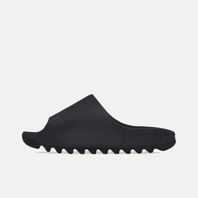 картинка Adidas Yeezy Slide "Onyx" магазин Одежда+ являющийся официальным дистрибьютором в России 
