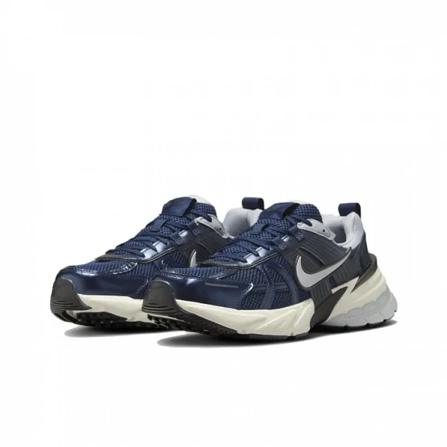 картинка Nike V2K Run Thunder Blue Wolf Grey магазин Одежда+ являющийся официальным дистрибьютором в России 