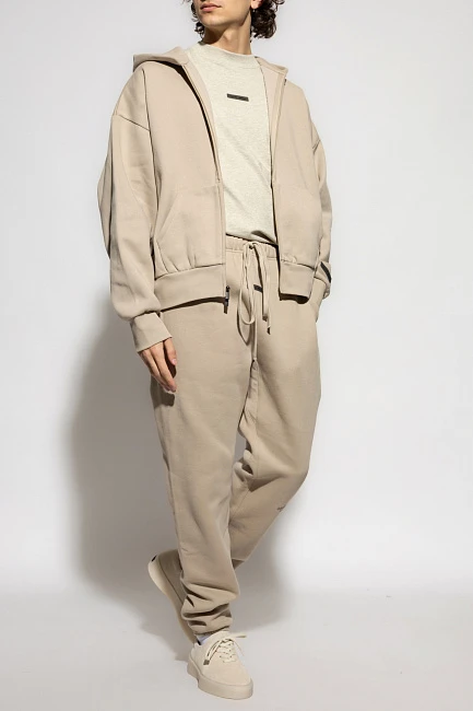 картинка Fear of God Essentials Classic Full Zip Hoodie Timber магазин Одежда+ являющийся официальным дистрибьютором в России 