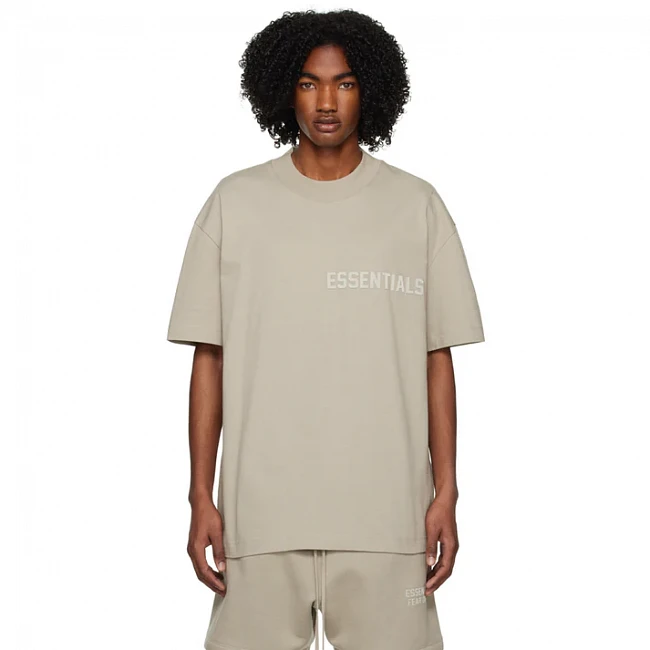 картинка Футболка Fear of God Essentials SS23 Seal Gray магазин Одежда+ являющийся официальным дистрибьютором в России 