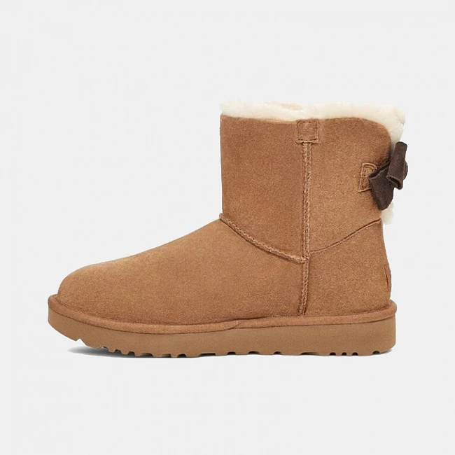 картинка UGG Mini Bailey Suede Bow for Chestnut магазин Одежда+ являющийся официальным дистрибьютором в России 
