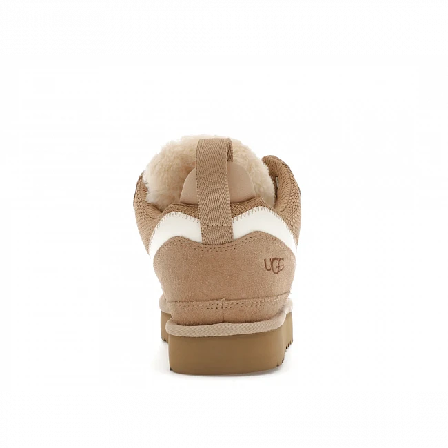 картинка UGG Lowmel Sand магазин Одежда+ являющийся официальным дистрибьютором в России 