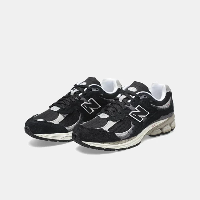 картинка New Balance 2002R "Protection Pack — Black / Grey" магазин Одежда+ являющийся официальным дистрибьютором в России 