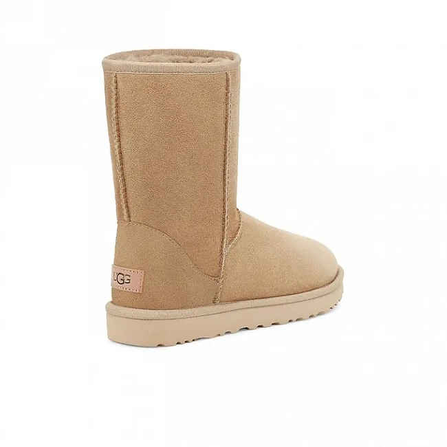 картинка UGG Classic Short II Mustard Seed магазин Одежда+ являющийся официальным дистрибьютором в России 