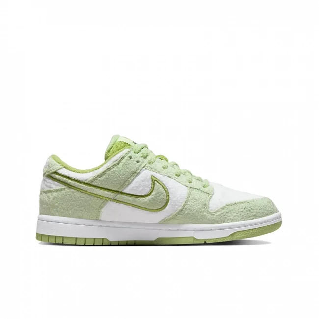 картинка Nike Dunk Low SE WMNS "Fleece Pack Honeydew" магазин Одежда+ являющийся официальным дистрибьютором в России 