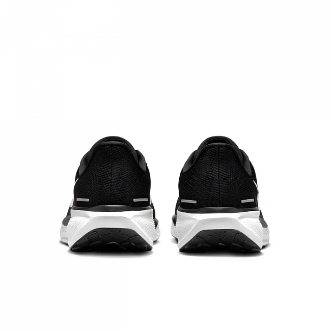 картинка Nike Air Zoom Pegasus 41 Extra Wide Black магазин Одежда+ являющийся официальным дистрибьютором в России 