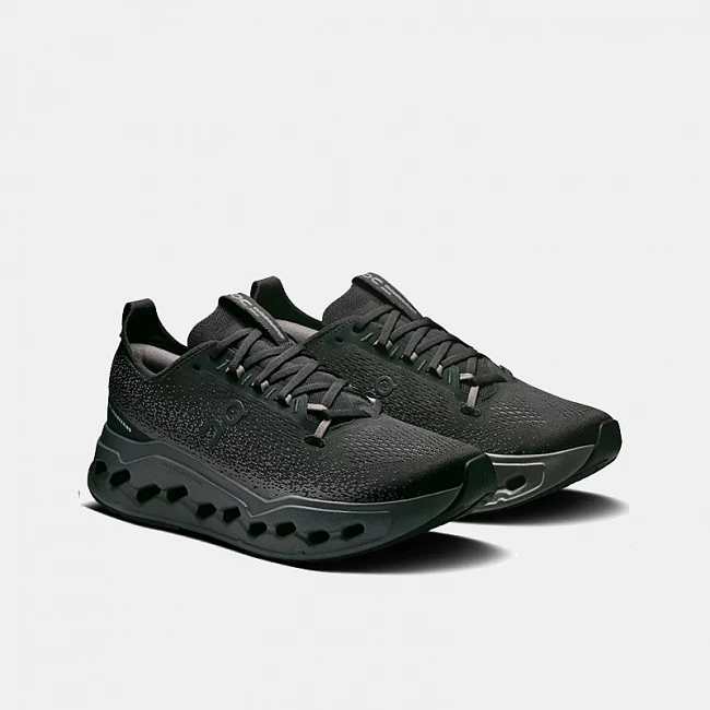 On Cloudsurfer Max Black / Eclipse