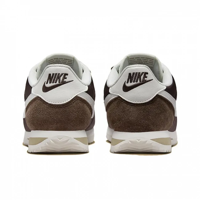 картинка Nike Cortez Baroque Brown магазин Одежда+ являющийся официальным дистрибьютором в России 