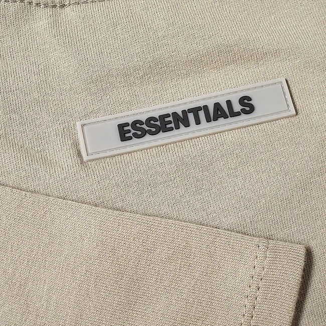 картинка Футболка Fear Of God Essentials FW20 Beige магазин Одежда+ являющийся официальным дистрибьютором в России 