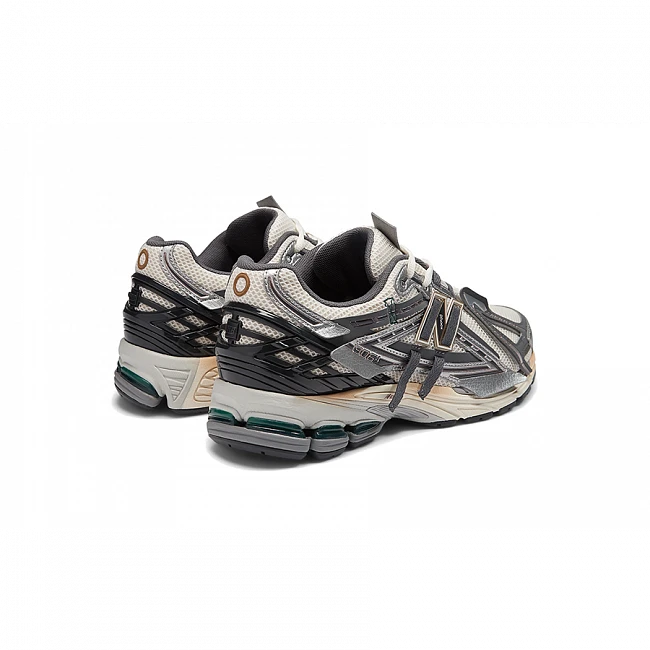 картинка New Balance 1906A Silver Metallic магазин Одежда+ являющийся официальным дистрибьютором в России 