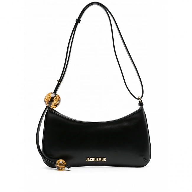 картинка Jacquemus Le Bisou Perle Leather Shoulder Bag Black магазин Одежда+ являющийся официальным дистрибьютором в России 