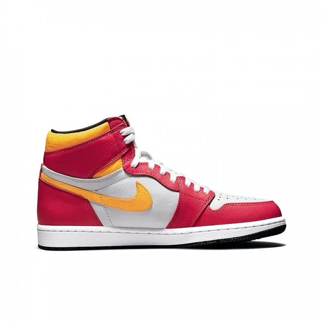 картинка Nike Air Jordan 1 Retro High OG Light "Fusion Red" магазин Одежда+ являющийся официальным дистрибьютором в России 