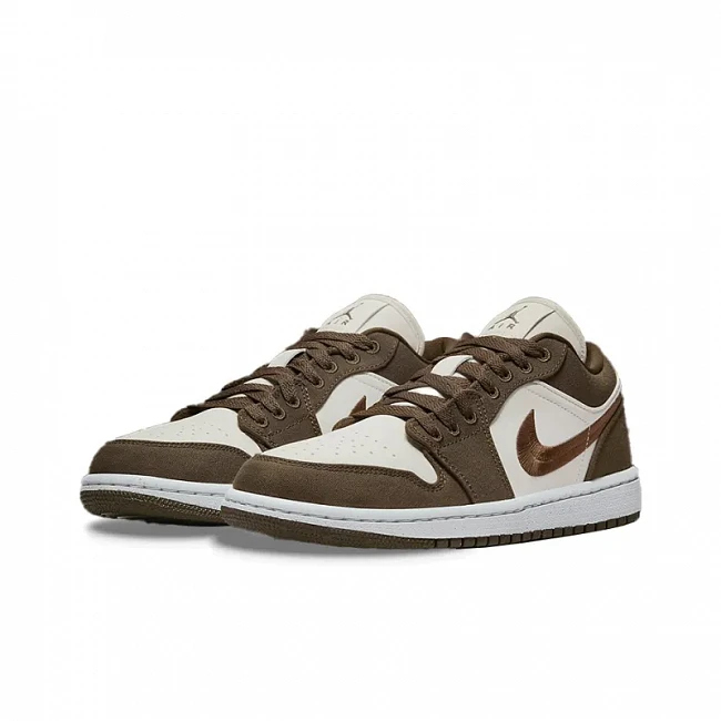 картинка Nike Air Jordan 1 Low Se Light Olive магазин Одежда+ являющийся официальным дистрибьютором в России 