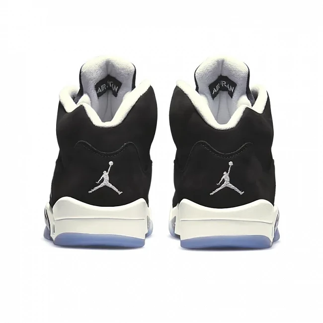 картинка Nike Air Jordan 5 Retro Moonlight (2021) магазин Одежда+ являющийся официальным дистрибьютором в России 
