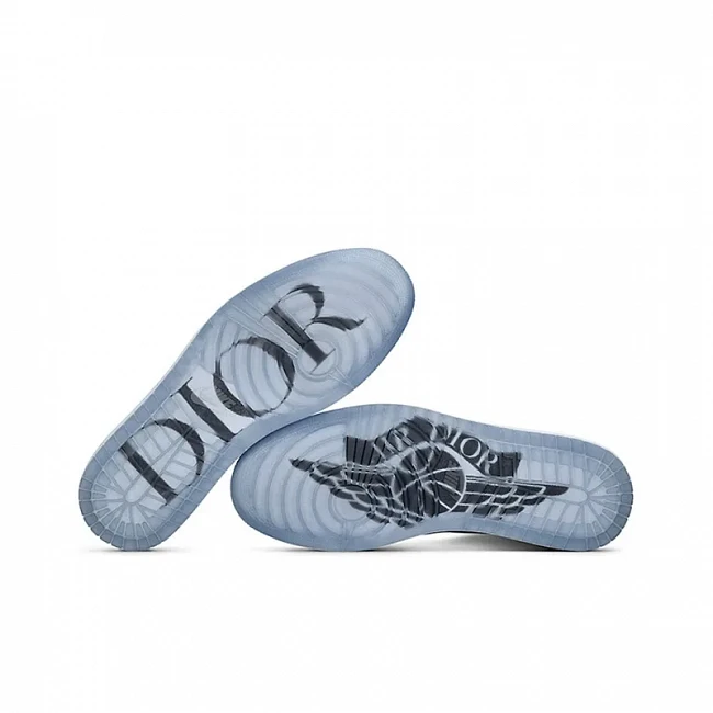 картинка Nike Air Jordan 1 Retro High Dior магазин Одежда+ являющийся официальным дистрибьютором в России 