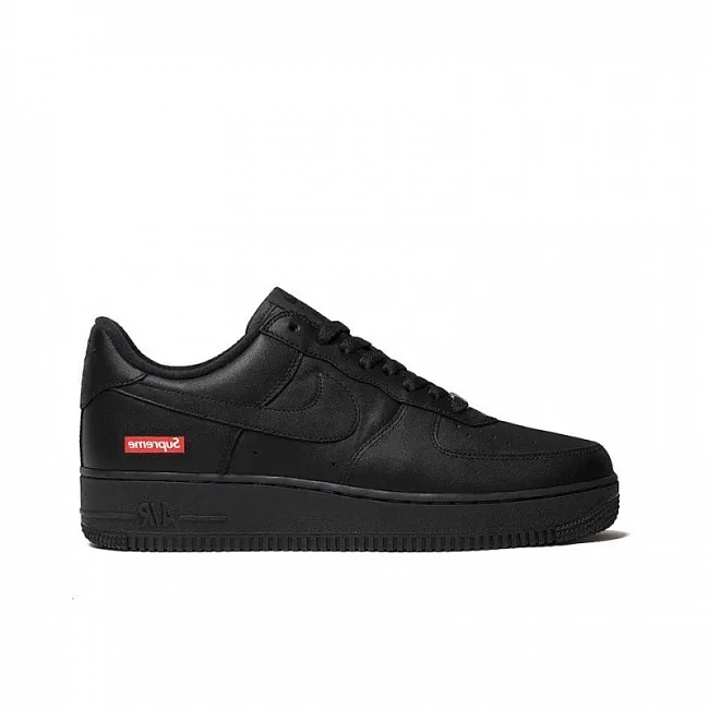 картинка Nike Air Force 1 Low Supreme Black магазин Одежда+ являющийся официальным дистрибьютором в России 