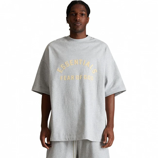 картинка Fear of God Essentials Heavy Jersey Crewneck Light Heather Grey магазин Одежда+ являющийся официальным дистрибьютором в России 