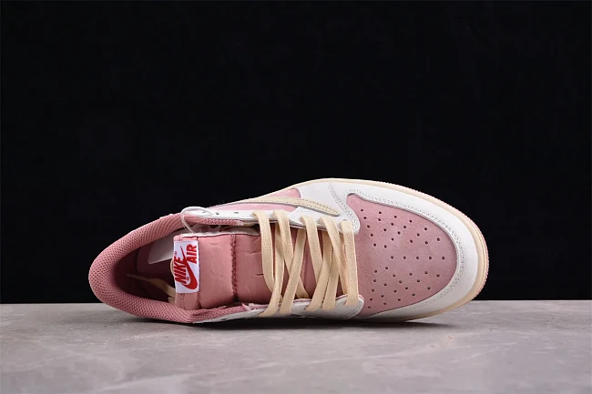 картинка Nike Air Jordan 1 Low OG Travis Scott Pink Shy магазин Одежда+ являющийся официальным дистрибьютором в России 