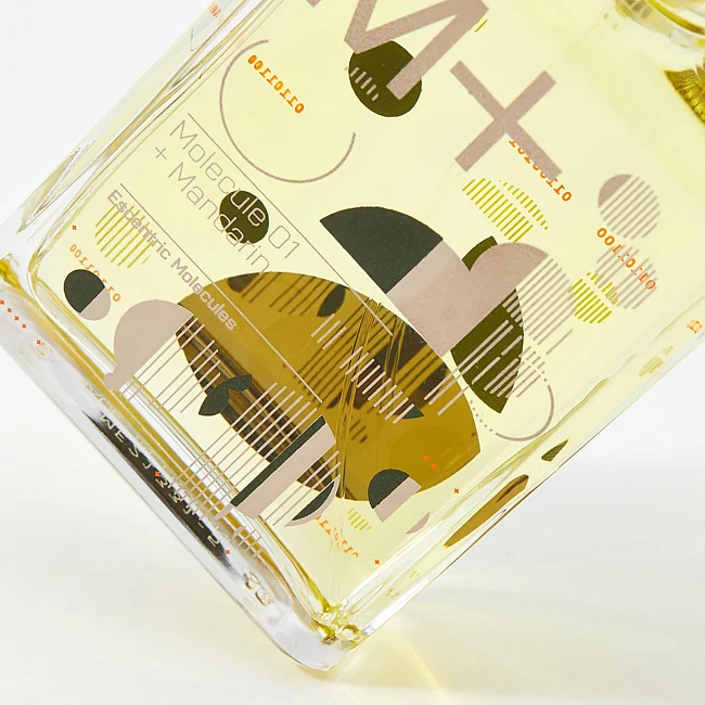 картинка Escentric Molecules M01+Mandarin 100ml магазин Одежда+ являющийся официальным дистрибьютором в России 