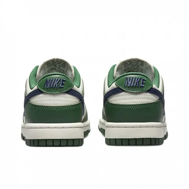 картинка Nike Dunk Low WMNS "Gorge Green" магазин Одежда+ являющийся официальным дистрибьютором в России 