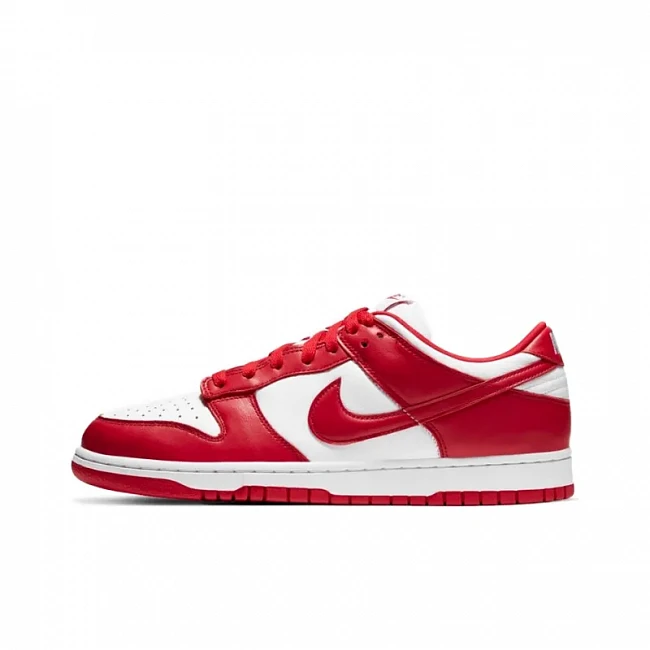 картинка Nike Dunk Low Retro "University Red" магазин Одежда+ являющийся официальным дистрибьютором в России 
