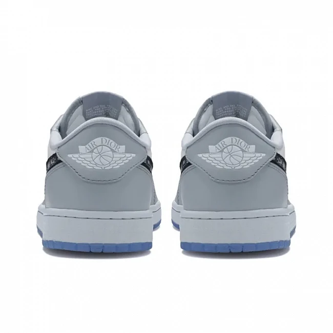 картинка Nike Air Jordan 1 Low X Dior 'White Grey' магазин Одежда+ являющийся официальным дистрибьютором в России 