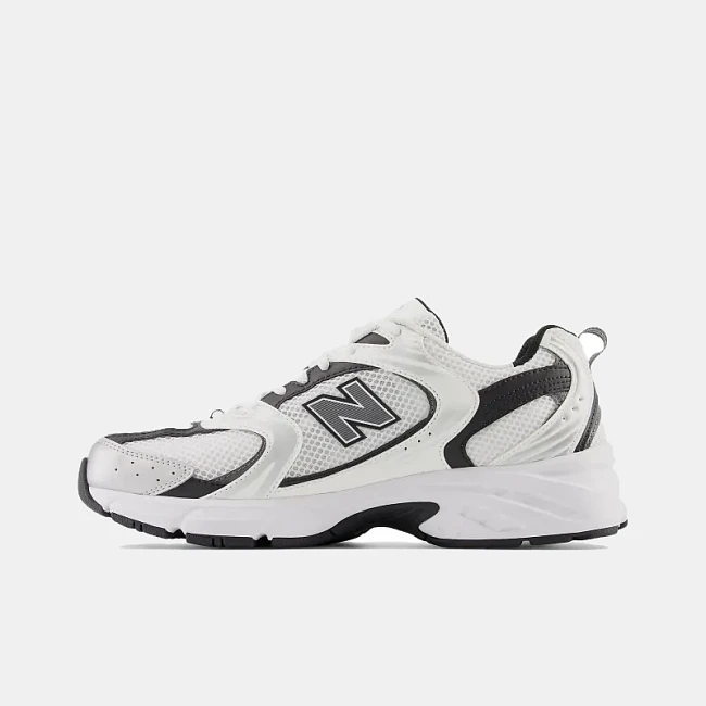 картинка New Balance 530 White Silver Metallic Black магазин Одежда+ являющийся официальным дистрибьютором в России 