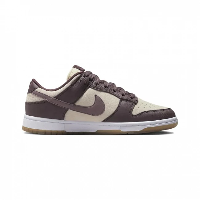 картинка Nike Dunk Low WMNS "Plum Eclipse" магазин Одежда+ являющийся официальным дистрибьютором в России 