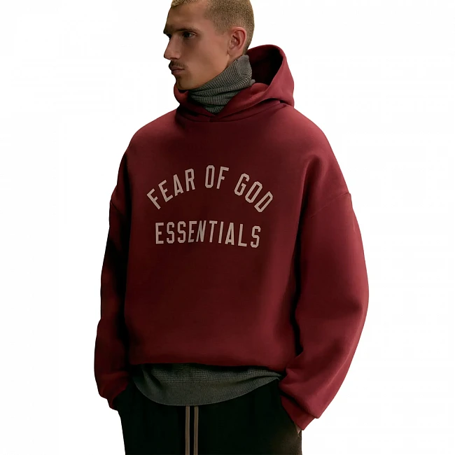 картинка Fear of God Essentials Fleece Hoodie Crimson магазин Одежда+ являющийся официальным дистрибьютором в России 