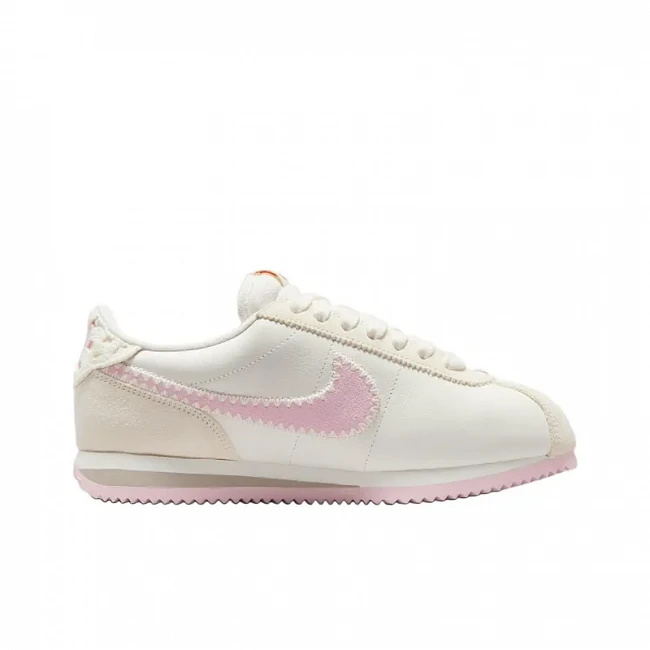 картинка Nike Cortez Pink Foam Sail магазин Одежда+ являющийся официальным дистрибьютором в России 