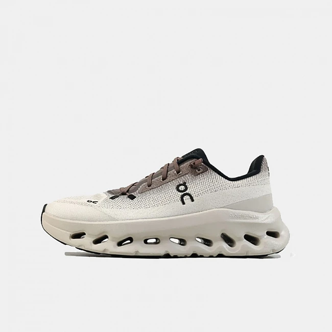 картинка ON Running Cloudtilt Clove Sand магазин Одежда+ являющийся официальным дистрибьютором в России 