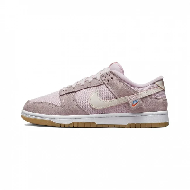 картинка Nike Dunk Low "Teddy Bear" магазин Одежда+ являющийся официальным дистрибьютором в России 