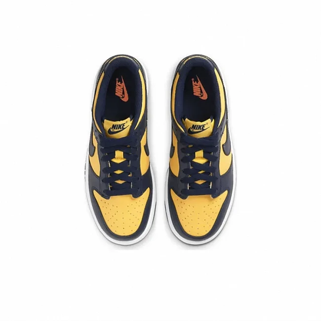 картинка Nike Dunk Low "Michigan" магазин Одежда+ являющийся официальным дистрибьютором в России 